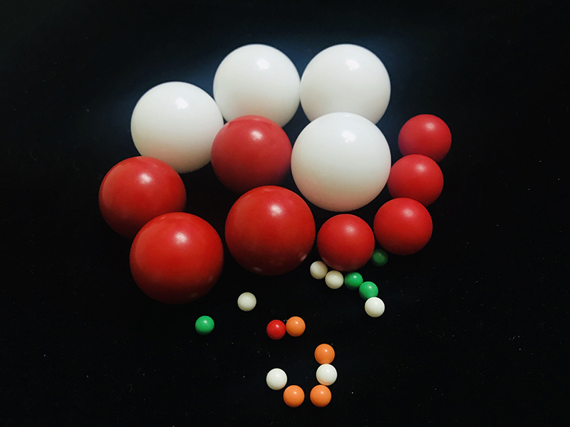 プラスチックボール